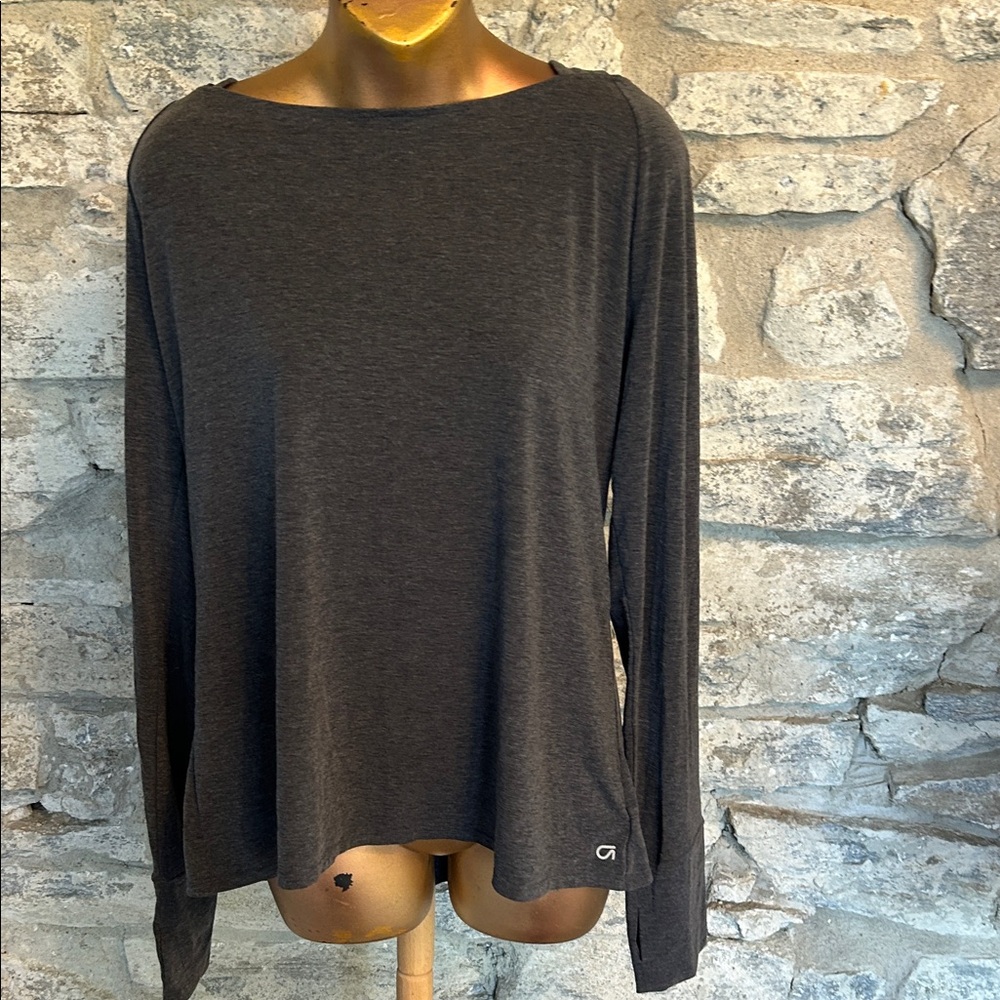 3/25 GAP Breathe Charcoal top